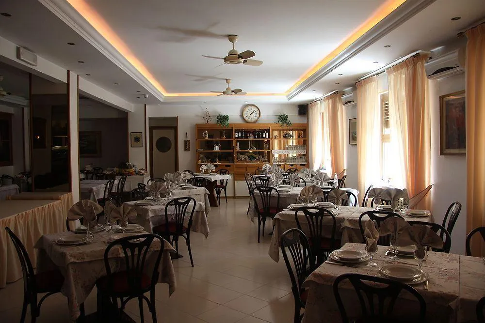 Hotel Atlantic Loano 3*,  Ιταλία